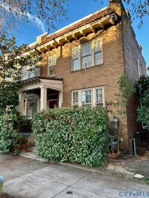 2804 W Grace St, Richmond, VA, 23221-1716 | Card Image