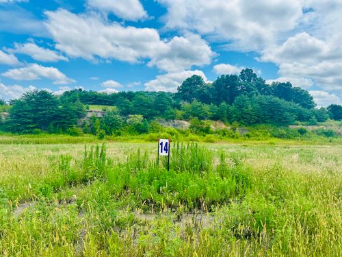 14 Turkey Loop, East Bernstadt, KY, 40729-8315 | Card Image