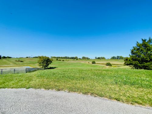 26 Mary Todd Dr, Springfield, KY, 40069-1455 | Card Image