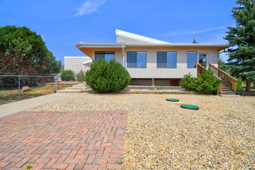 32 Conejo Road, Cedar Crest, NM, 87008 | Card Image