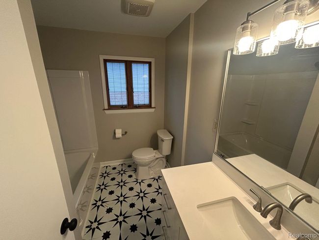 335 Burroughs St, House other with 4 bedrooms, 2 bathrooms and null parking in Plymouth MI | Image 13
