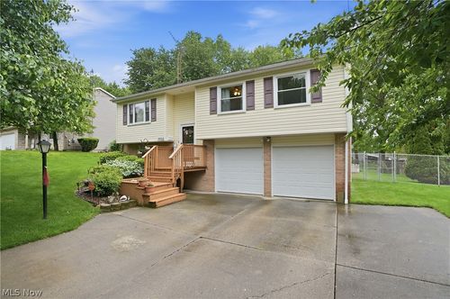 3955 Dunbar St, Austintown, OH, 44515-4640 | Card Image