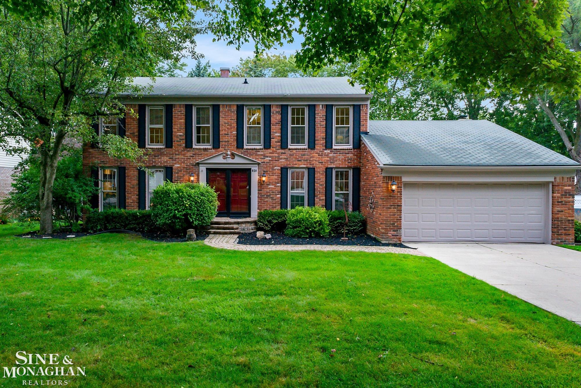 Hemlock Dr, Rochester, MI 48307