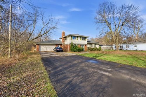 25788 Odette Rd, Flat Rock, MI, 48134-9708 | Card Image