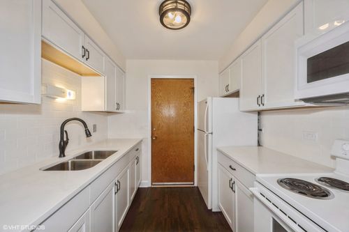 apt-2b-5102 N Leonard Dr, Norridge, IL, 60706-2607 | Card Image