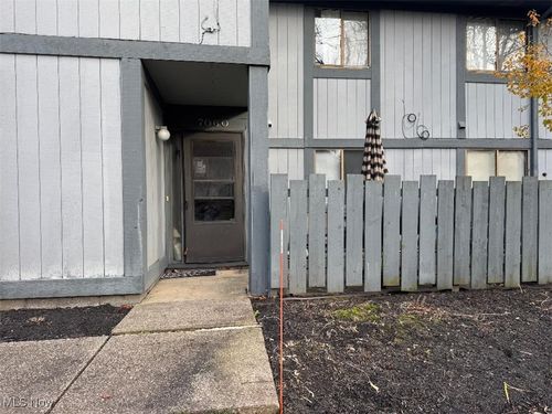 3-d-7060 Bristlewood Dr, Concord Township, OH, 44077-2351 | Card Image