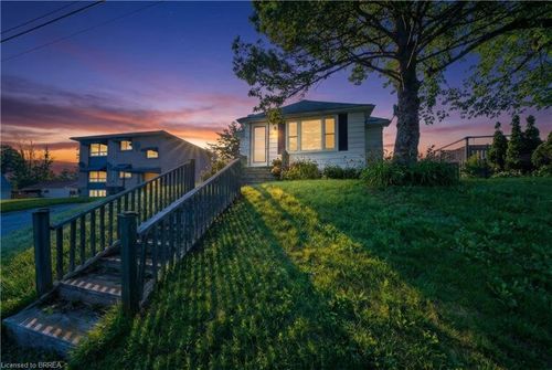 71 4th Ave, Brantford, ON, N3S6P6 | Card Image