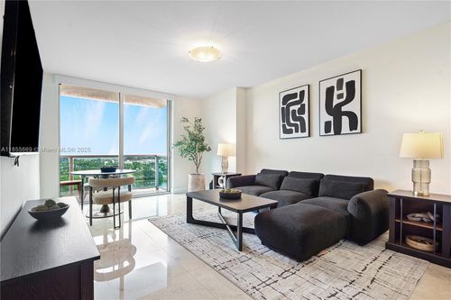 apt-1602n-2641 N Flamingo Rd, Sunrise, FL, 33323-1741 | Card Image