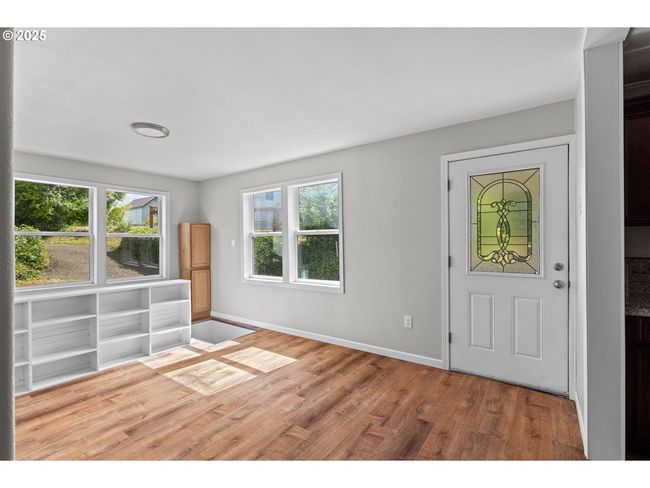 512 4 Th St, House other with 3 bedrooms, 2 bathrooms and null parking in Myrtle Point OR | Image 13