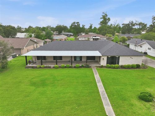 950 Terry Ln, Lake Charles, LA, 70605-2650 | Card Image