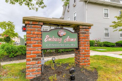 110-66 Whitefield Ave, Ocean Grove, NJ, 07756-1286 | Card Image