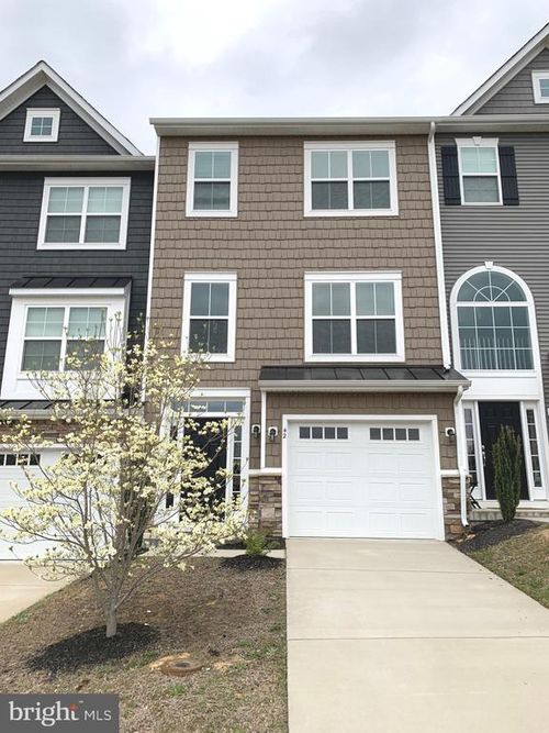 42 Andrews Pl, FREDERICKSBURG, VA, 22405-2001 | Card Image