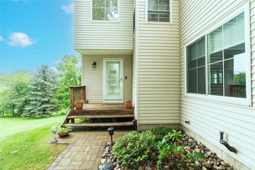 8 Skidmore Rd, Poughquag, NY, 12570-5218 | Card Image