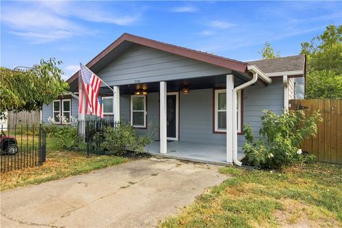 200 Kane St, Siloam Springs, AR, 72761-5104 | Card Image