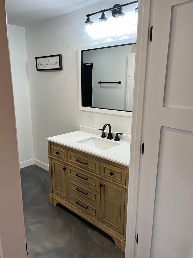 1477 145 Th St, House other with 5 bedrooms, 2 bathrooms and null parking in Fort Atkinson IA | Image 15