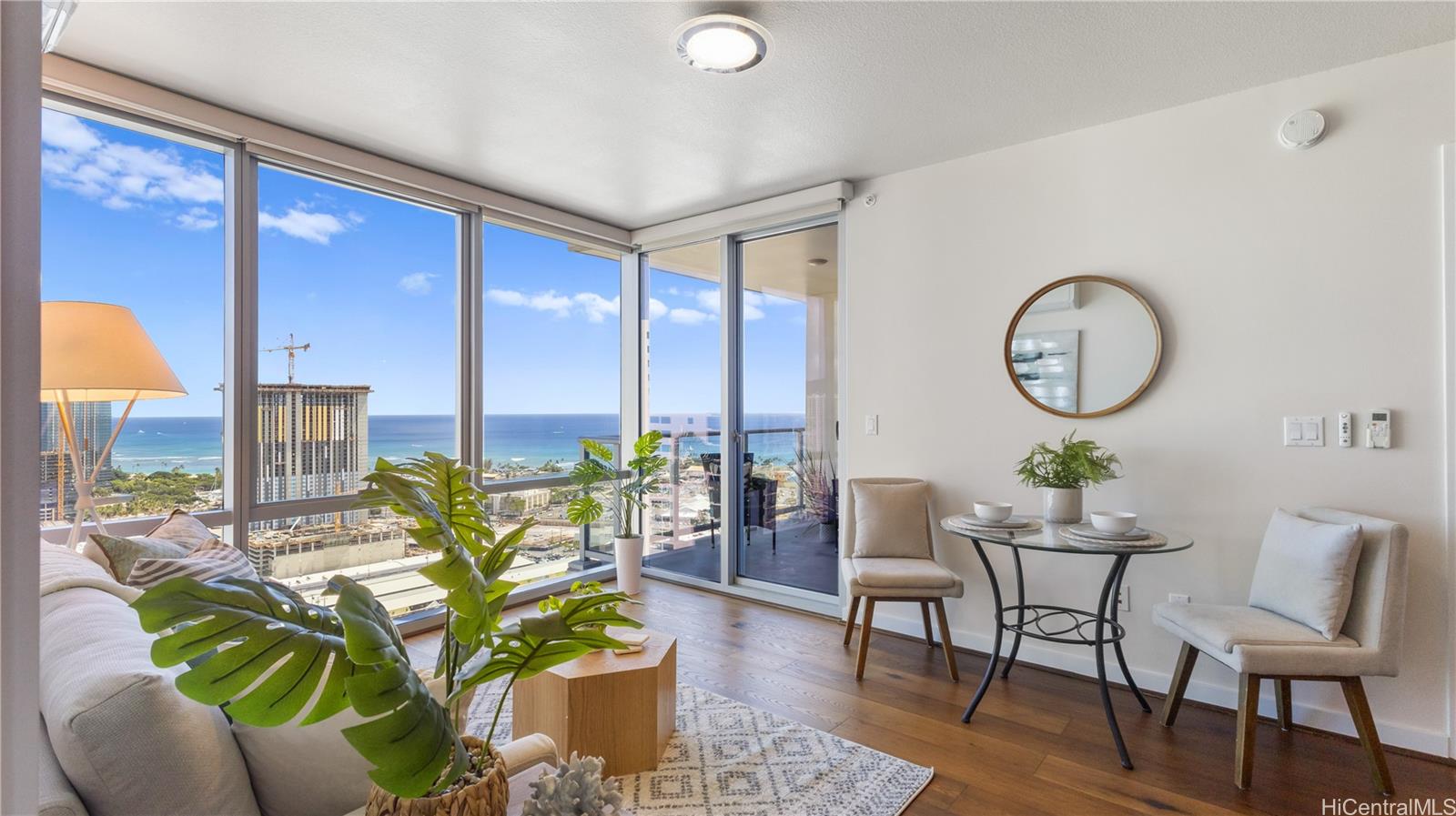 South St, Honolulu, HI 96813
