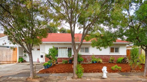 130 Elm Street, Cloverdale, CA, 95425 | Card Image