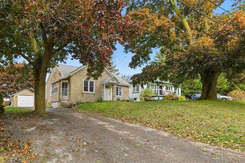 98 Albert St E, Blandford Blenheim, ON, N0J1S0 | Card Image