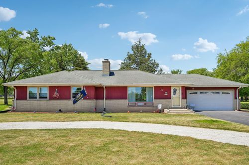 W130N6219 River Dr, Menomonee Falls, WI, 53051 | Card Image