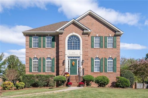 4433 Lochurst Dr, Pfafftown, NC, 27040-9495 | Card Image