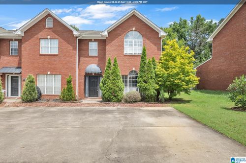 414 Cambrian Ridge Trl, PELHAM, AL, 35124-4832 | Card Image
