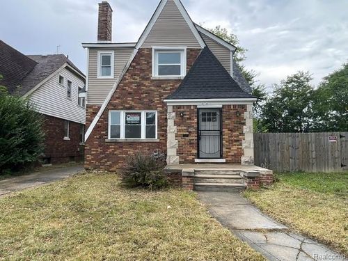 17155 Strasburg St, Detroit, MI, 48205-3145 | Card Image