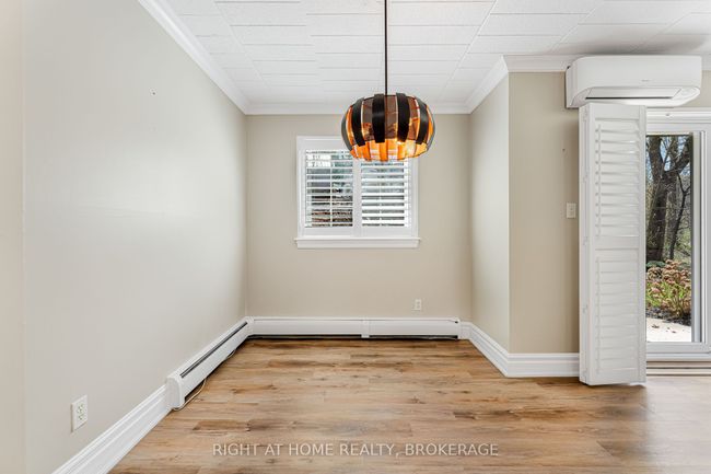 102 - 20 John St, Condo with 2 bedrooms, 1 bathrooms and 3 parking in Grimsby ON | Image 16