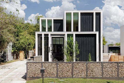 2114 Lawnmont Ave, Austin, TX, 78756-1911 | Card Image