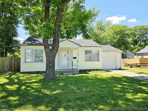 7 Payne St, Pryor, OK, 74361-6416 | Card Image