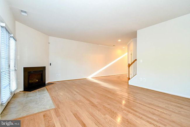 25065 Green Mountain Ter, Townhouse with 3 bedrooms, 4 bathrooms and null parking in ALDIE VA | Image 36