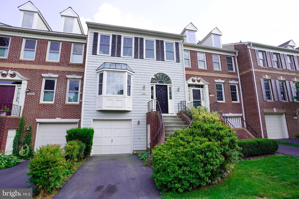 6856 Mclean Province Cir, For Sale in Falls Church - eXp Realty