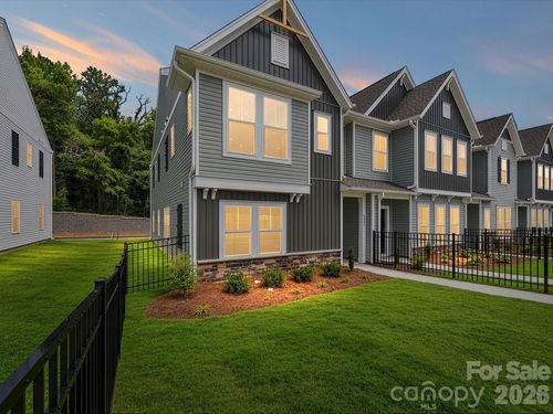 6605 Fire Lily Ln, Charlotte, NC, 28216 | Card Image