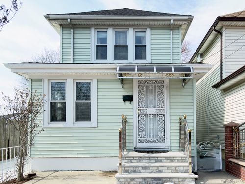 9472 199th Street, New York, NY, 11423 | Card Image