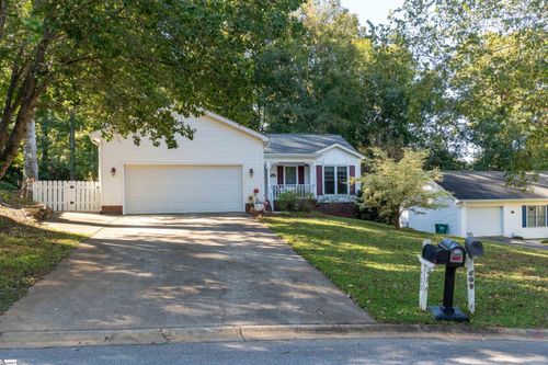 405 Pascal Dr, Greenwood, SC, 29649-1665 | Card Image