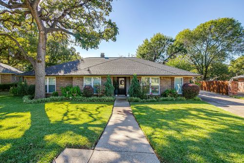 1026 Hazelwood Dr, Mansfield, TX, 76063-2535 | Card Image