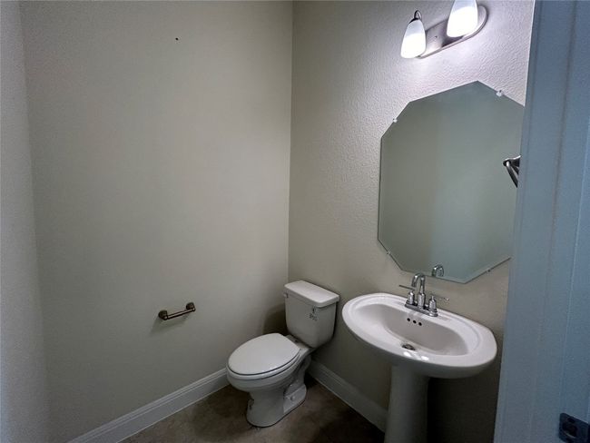 downstairs guest/half bath | Image 11