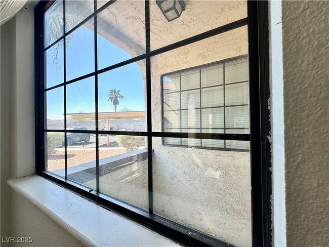 Detailed view of a textured window designs | Image 17