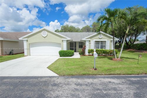 2585 Se 7th Pl, HOMESTEAD, FL, 33033-5254 | Card Image