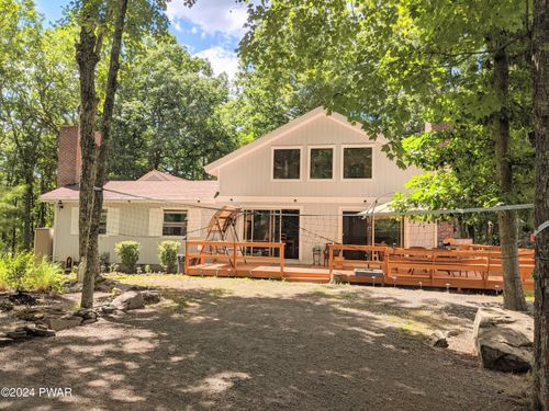 131 Surrey Dr, Lords Valley, PA, 18428 | Card Image