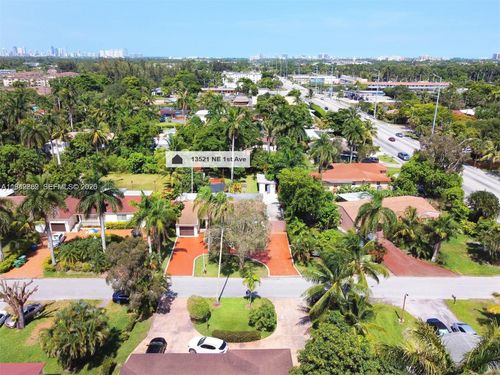 13521 Ne 1st Ave, Miami, FL, 33161-2717 | Card Image