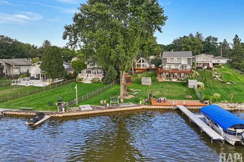 36 N Lake Ave, Fox Lake, IL, 60020-1610 | Card Image