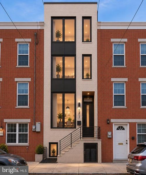 1217 S 27th St, PHILADELPHIA, PA, 19146-3804 | Card Image
