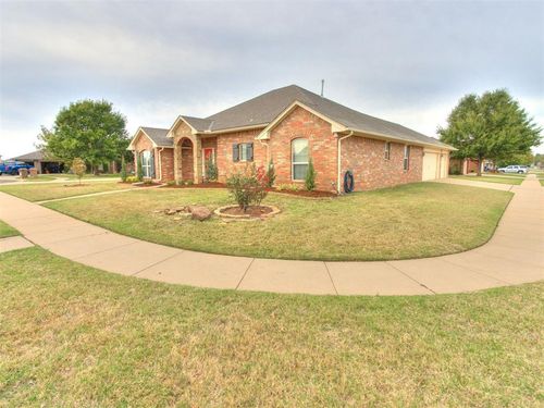10301 Sw 26th Cir, Yukon, OK, 73099-6970 | Card Image