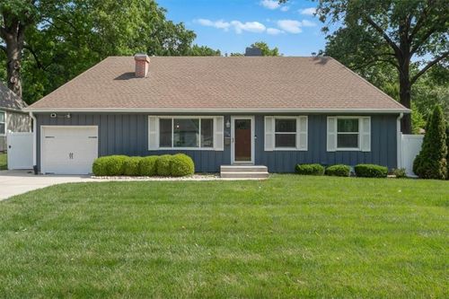 5914 W 76th Ter, Prairie Village, KS, 66208-4539 | Card Image