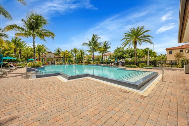 15037 Sw 174 Th St, House other with 4 bedrooms, 4 bathrooms and null parking in Miami FL | Image 28