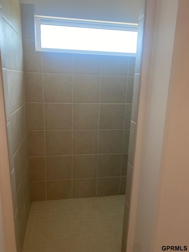 5413 N 190 Th St, House other with 4 bedrooms, 3 bathrooms and 3 parking in Elkhorn NE | Image 17