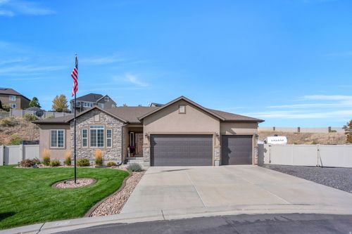 526 Sunset Dr, Santaquin, UT, 84655-5656 | Card Image