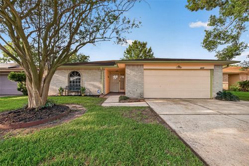 2515 Quiver Ln, Houston, TX, 77067-1917 | Card Image