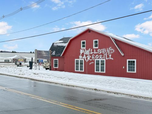 2772 N Main St, Pittsburg, NH, 03592-5581 | Card Image