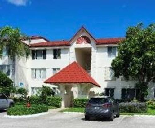 apt-d2-110 Half Moon Circle, Hypoluxo, FL, 33462 | Card Image